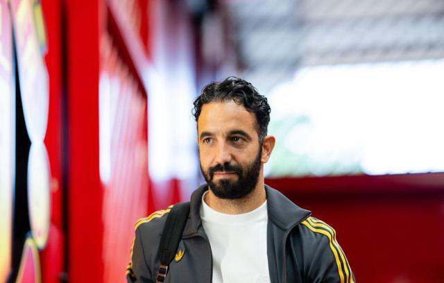 1756576080639065213.jpg amorim.jpg